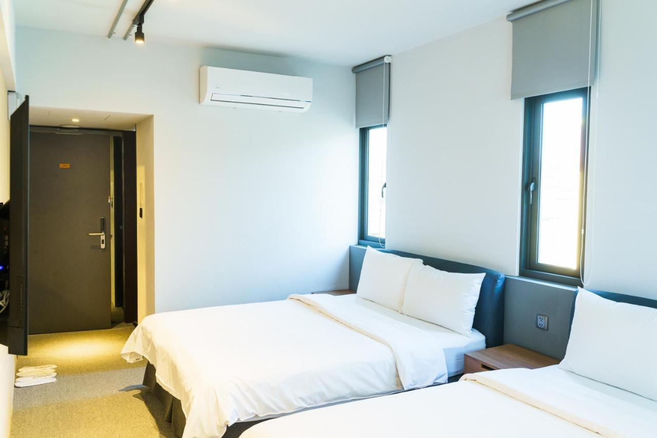 Doudian Ddinn Hotel Тайчжун Экстерьер фото