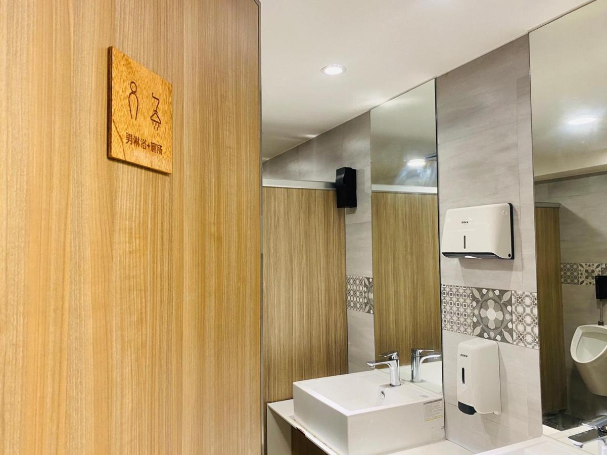 Doudian Ddinn Hotel Тайчжун Экстерьер фото