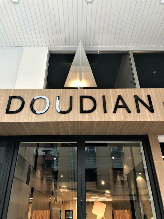 Doudian Ddinn Hotel Тайчжун Экстерьер фото